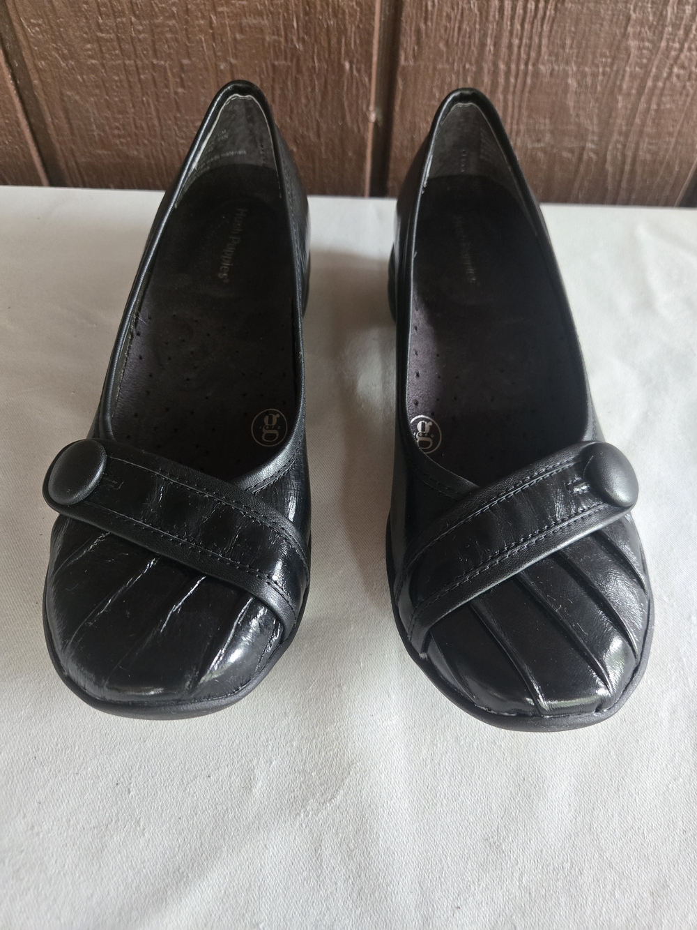 Hush Puppies Black Leather Slip-On Flats with Button Accent, 6.5M